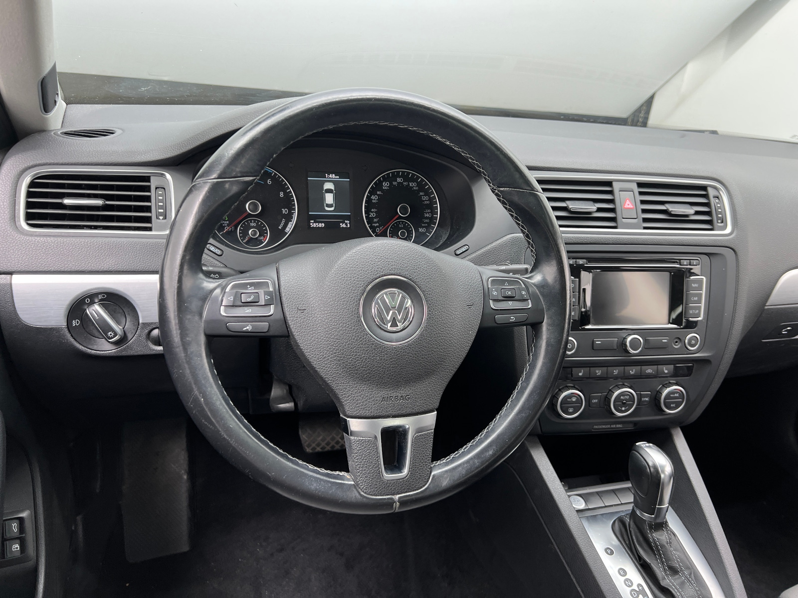 Thumbnail: 2014 Volkswagen Jetta - 4