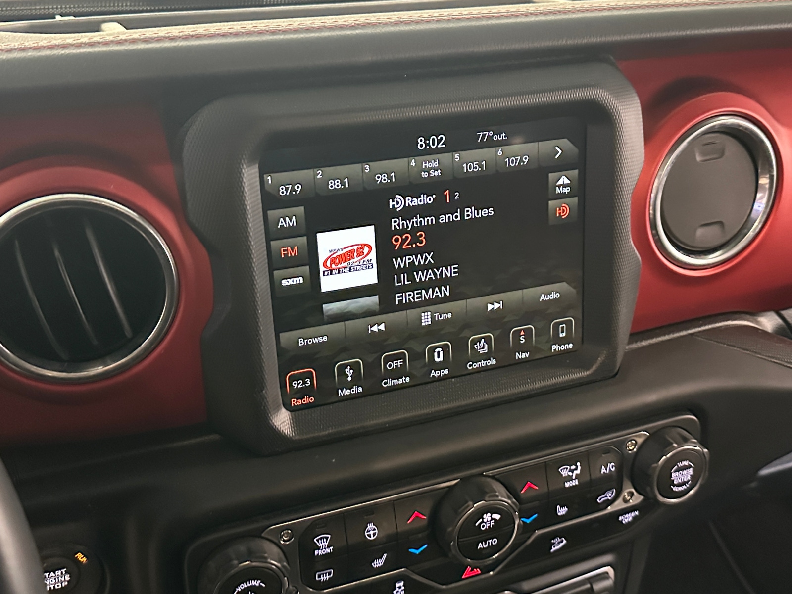Thumbnail: 2019 Jeep Wrangler - 3