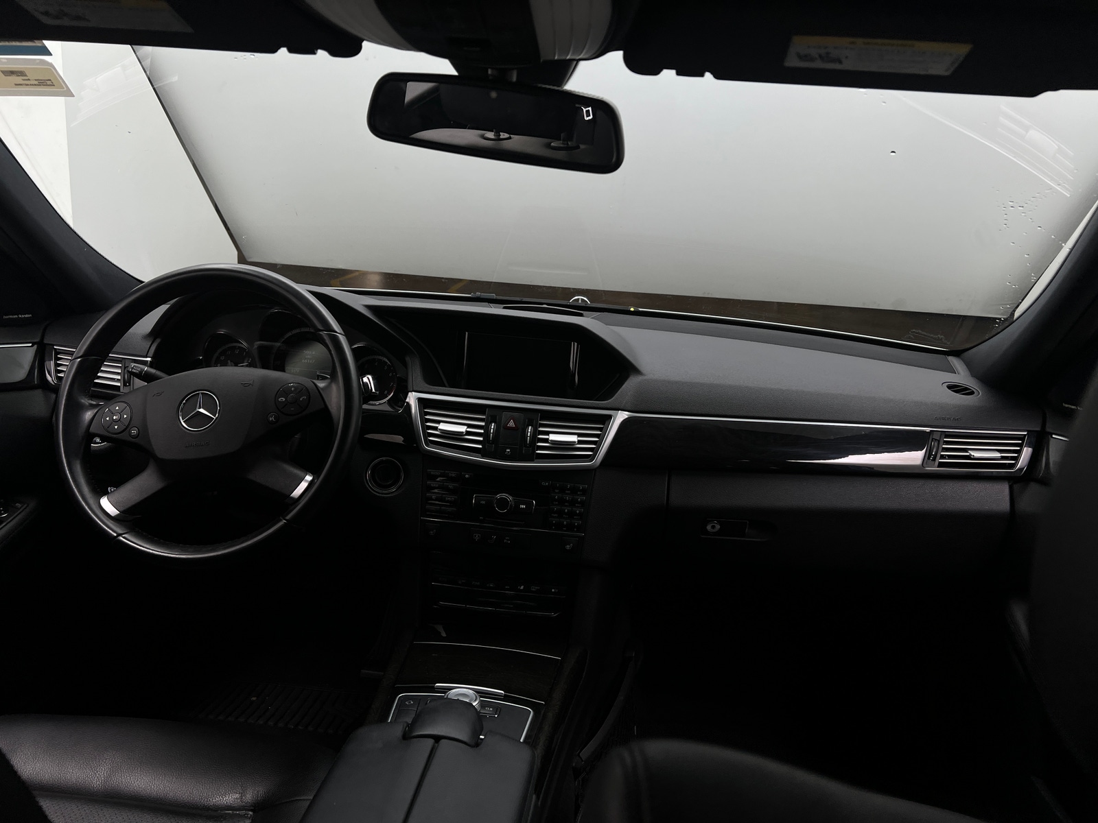 Thumbnail: 2010 Mercedes-Benz E-Class - 2