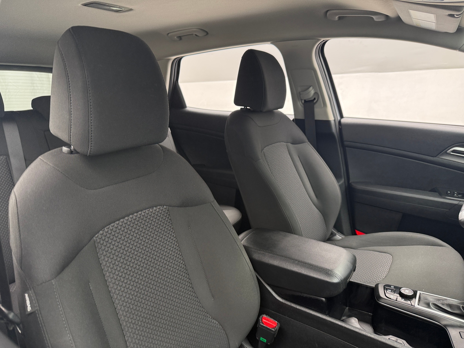 Thumbnail: 2025 Kia Sportage - 2