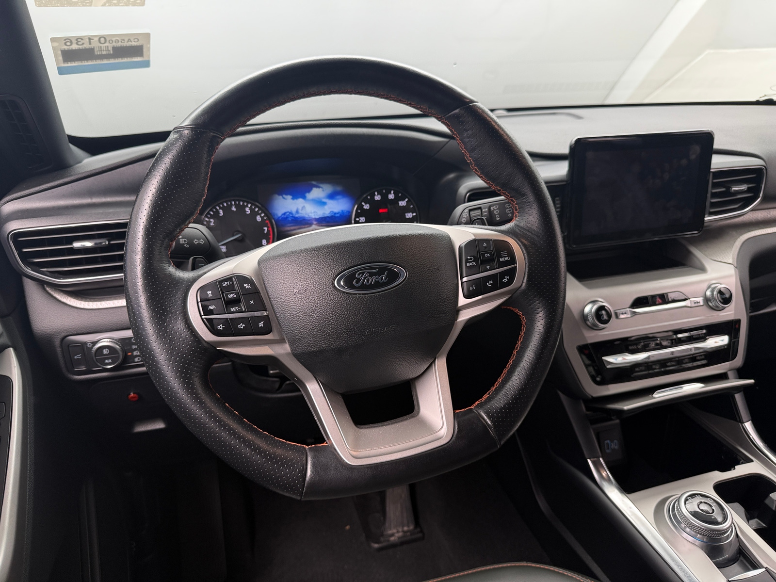 Thumbnail: 2022 Ford Explorer - 4