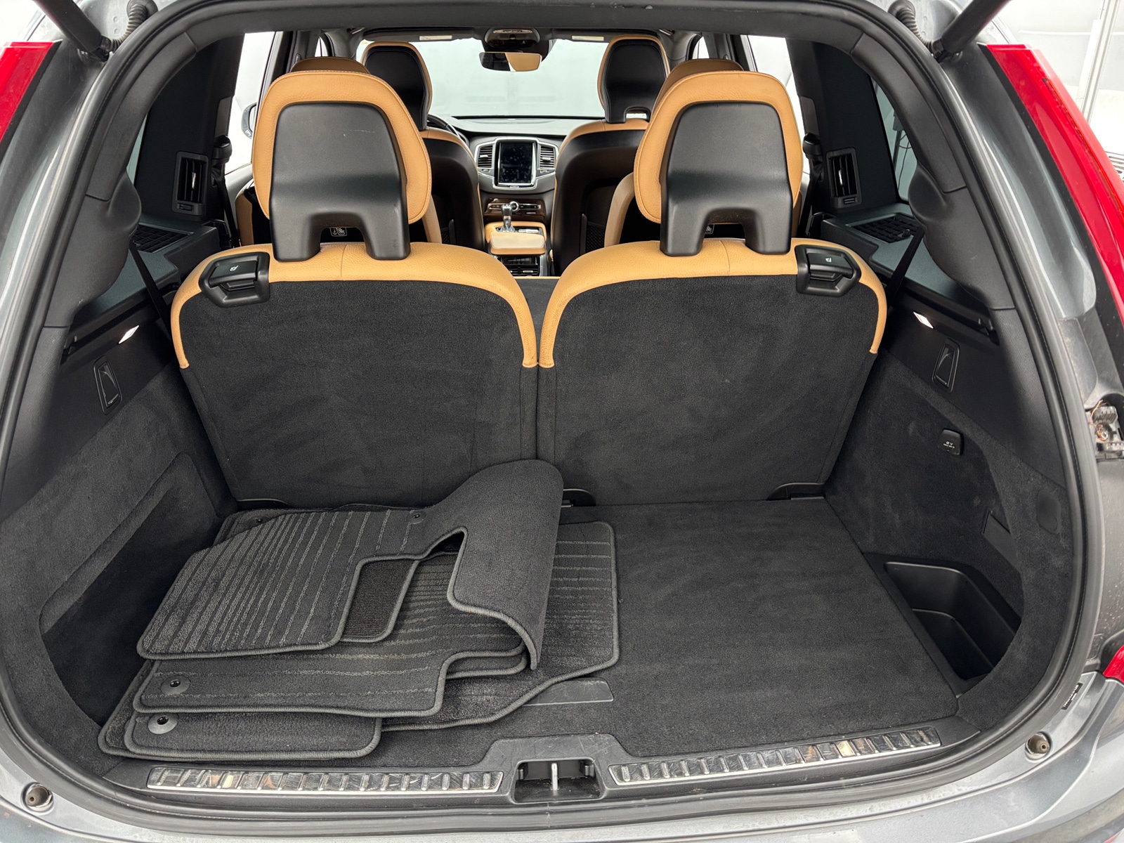 Thumbnail: 2019 Volvo XC90 - 6