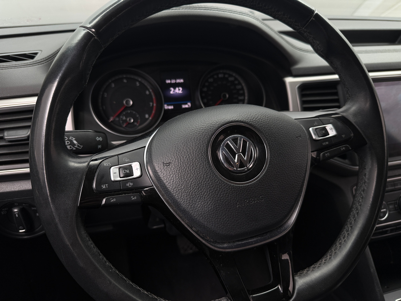 Thumbnail: 2019 Volkswagen Atlas - 4