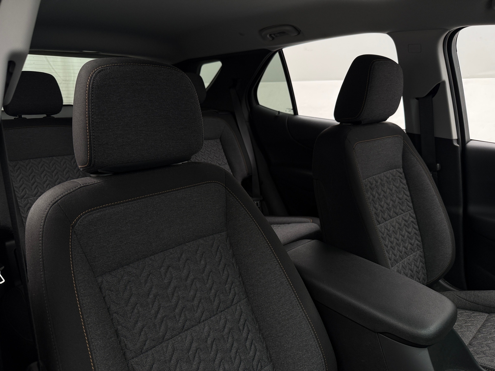 Thumbnail: 2022 Chevrolet Equinox - 2