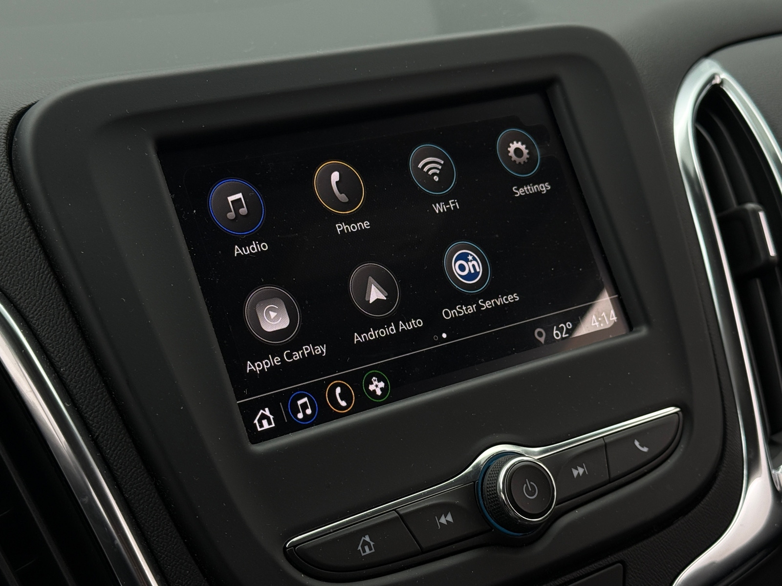 Thumbnail: 2022 Chevrolet Equinox - 4