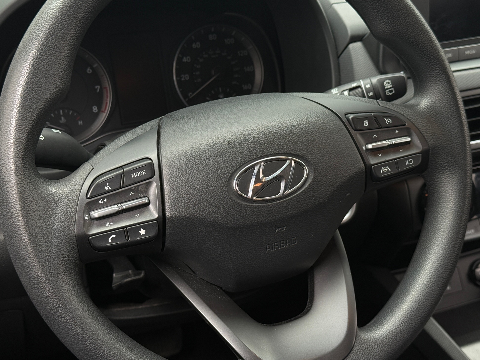 Thumbnail: 2022 Hyundai Kona - 5
