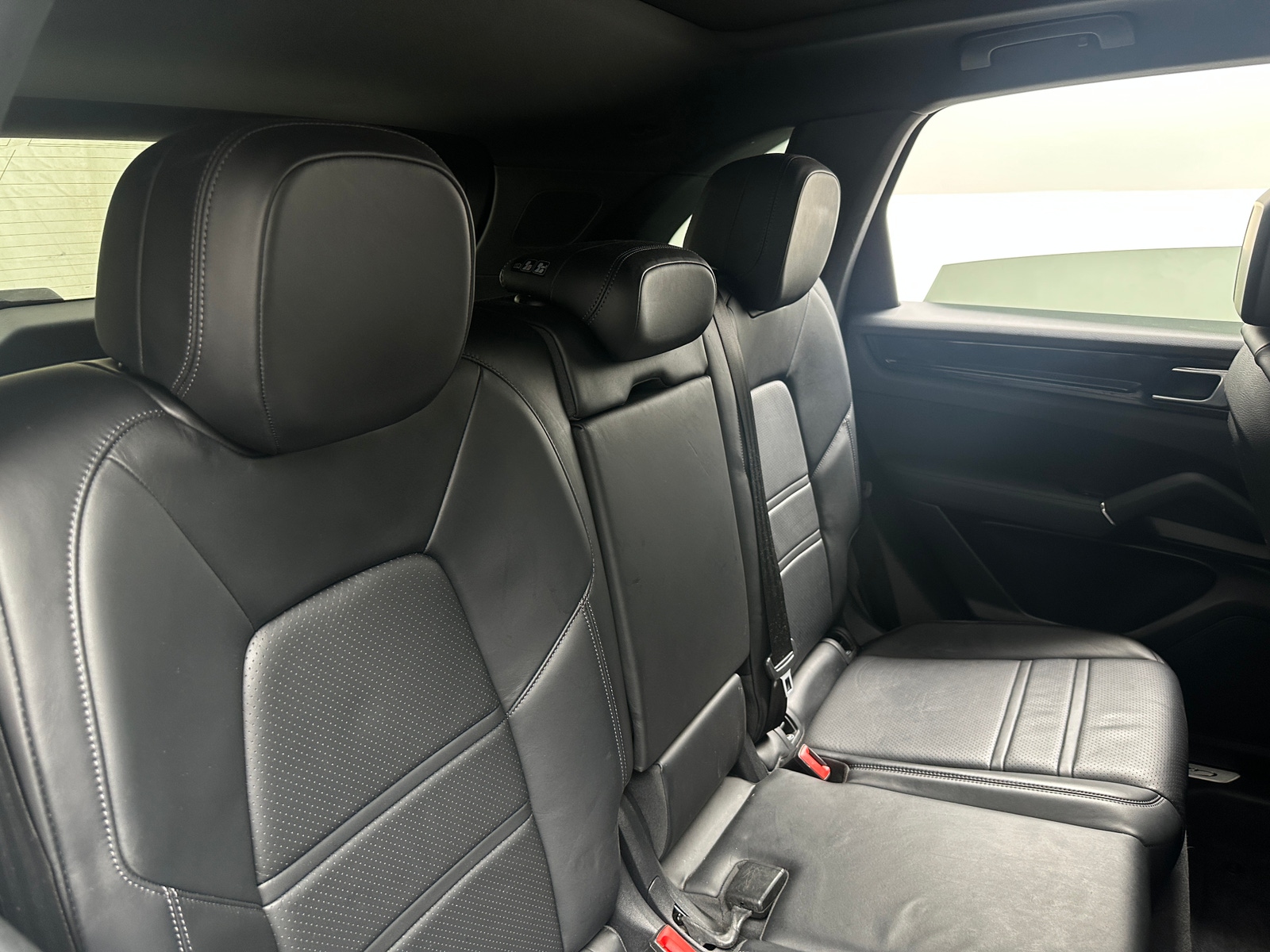 Thumbnail: 2021 Porsche Cayenne - 5