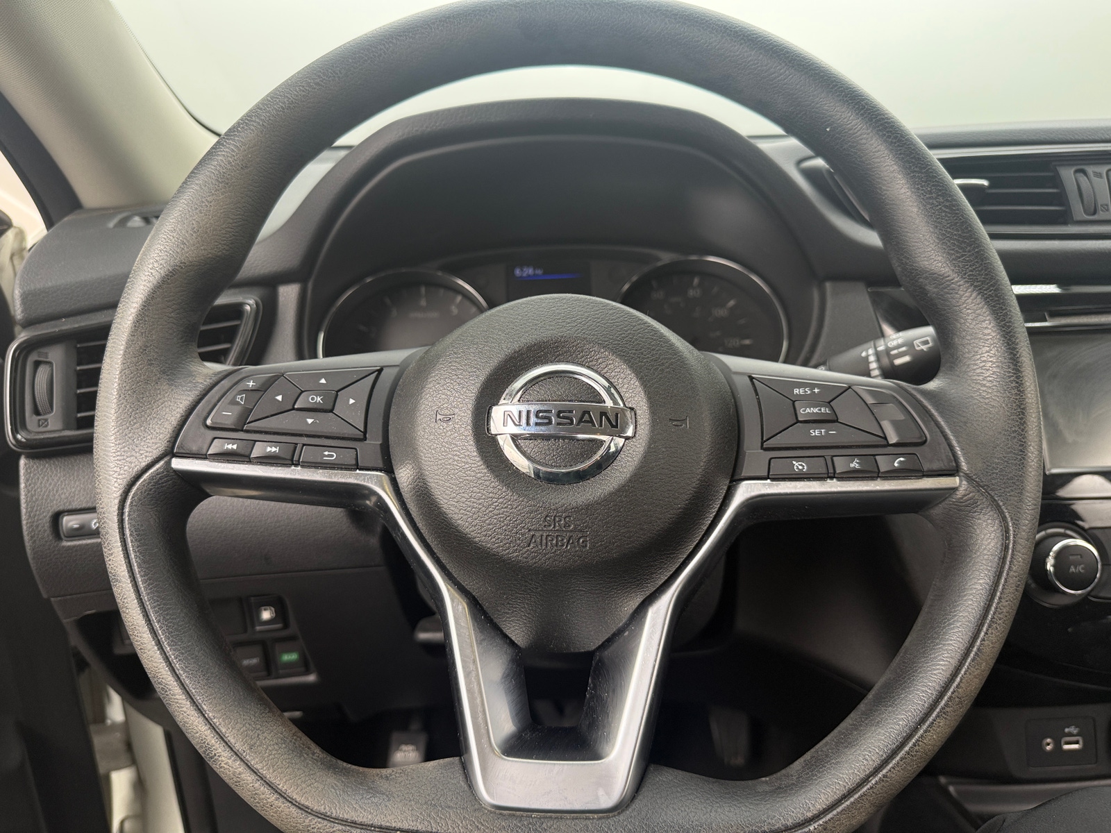 Thumbnail: 2018 Nissan Rogue - 5