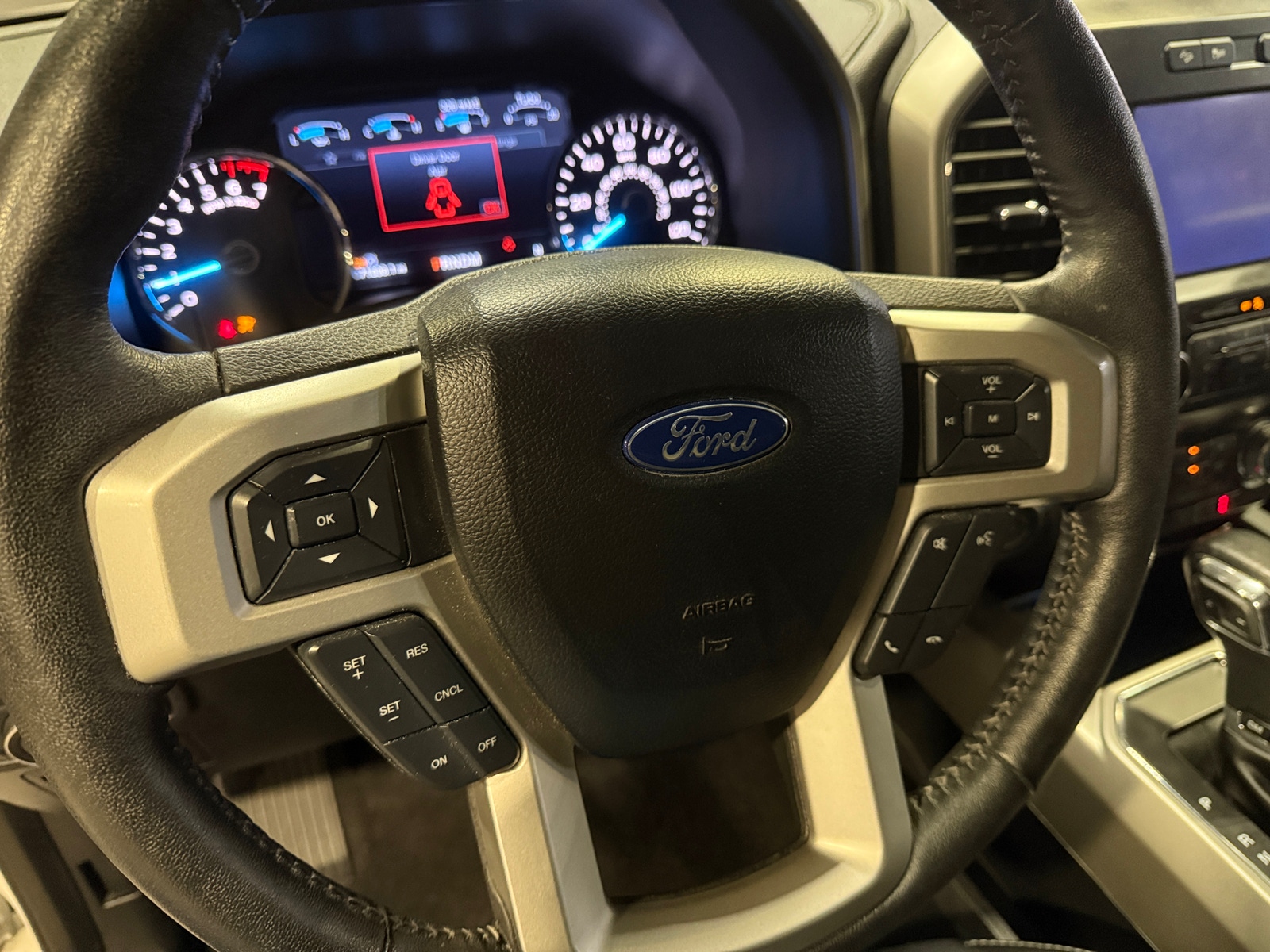 Thumbnail: 2019 Ford Econoline - 4