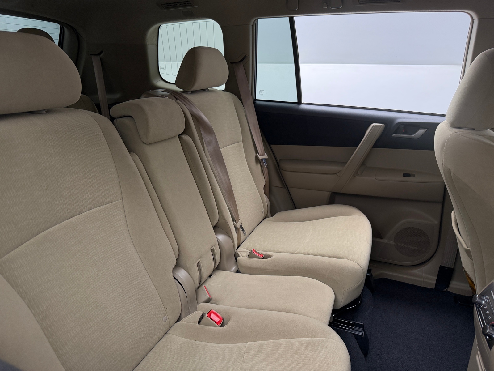 Thumbnail: 2013 Toyota Highlander - 6