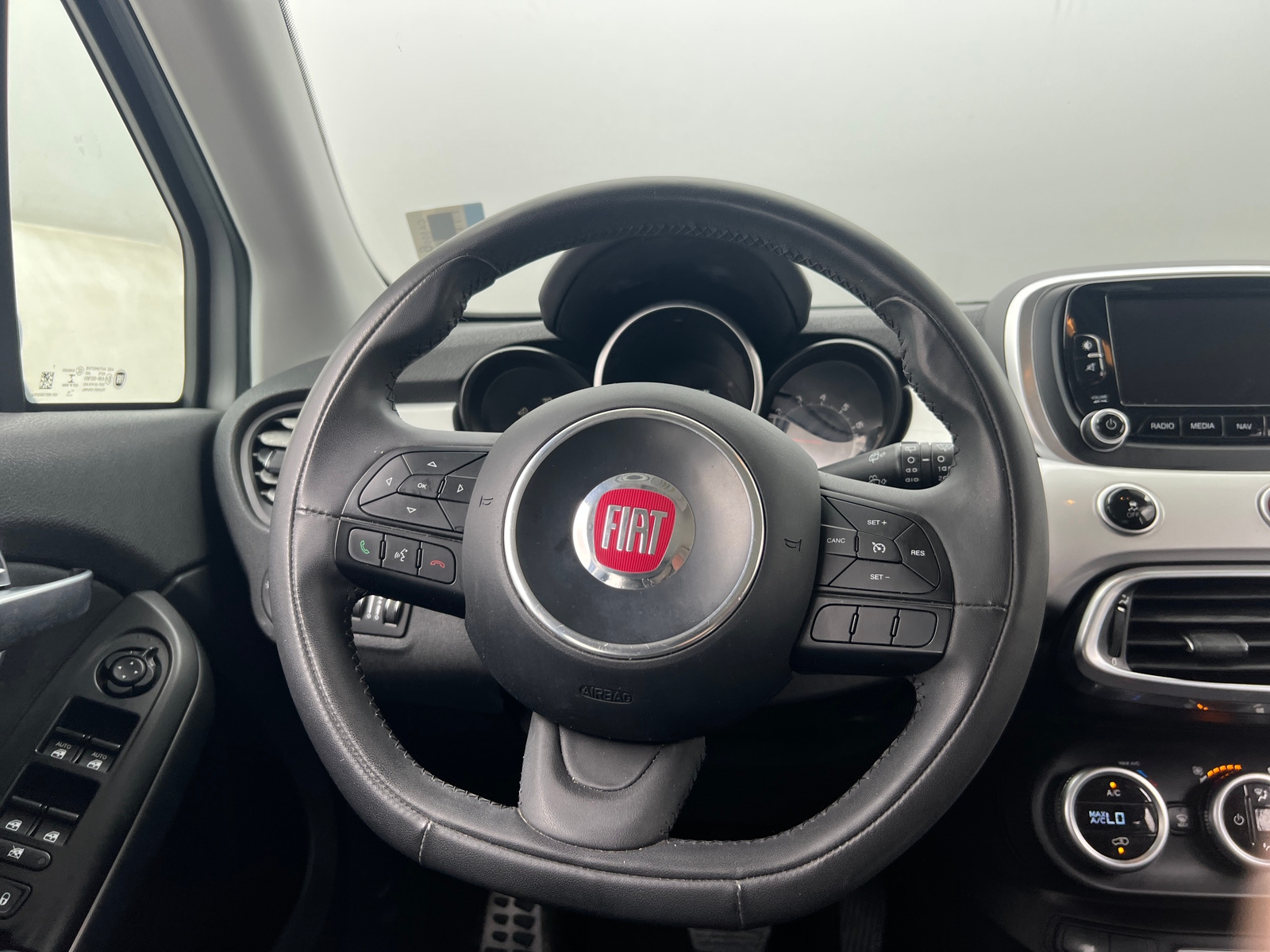 Thumbnail: 2016 Fiat 500X - 5