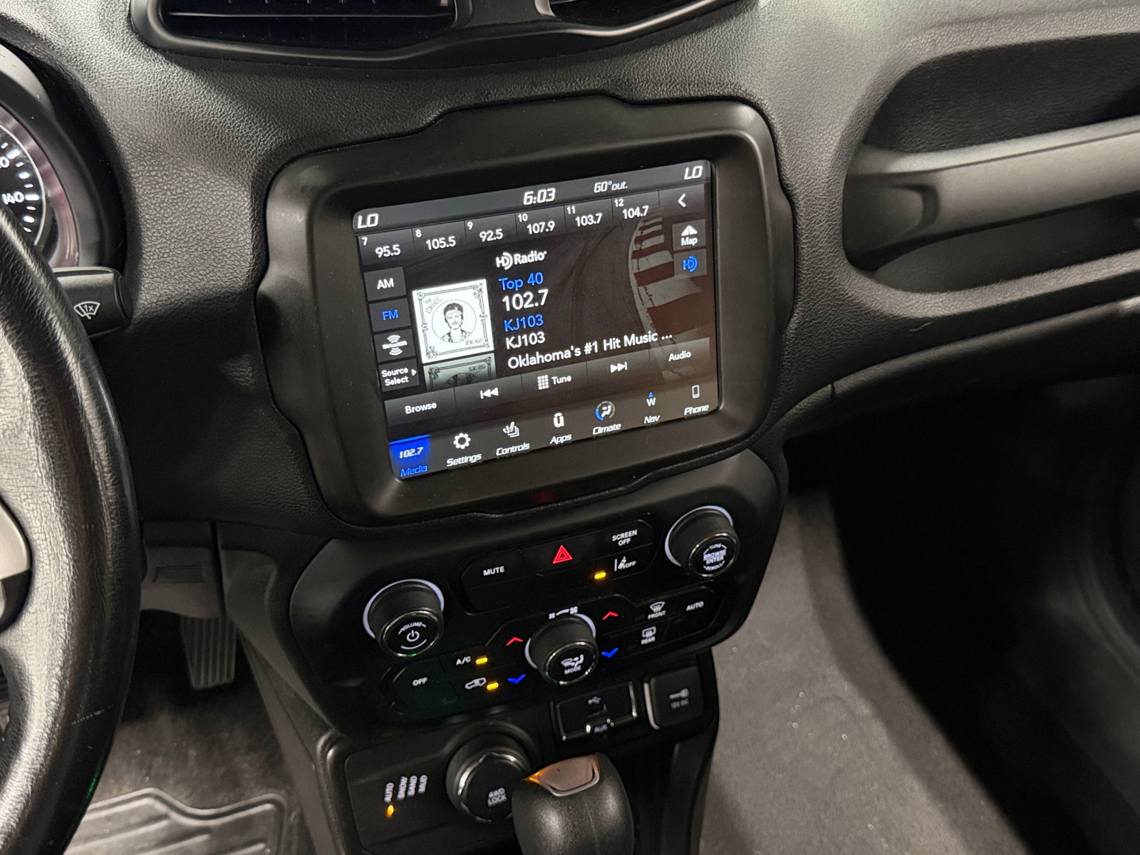 Thumbnail: 2023 Jeep Renegade - 4