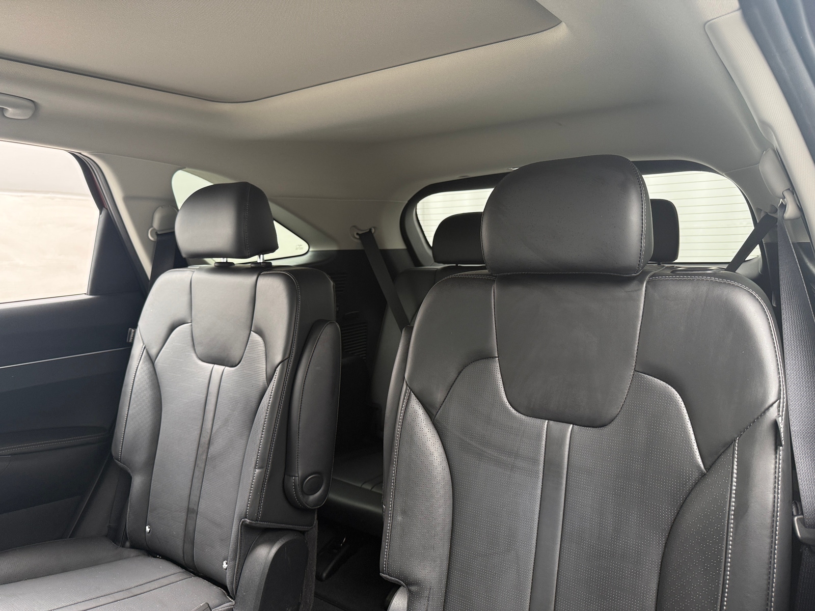 Thumbnail: 2024 Kia Sorento - 5