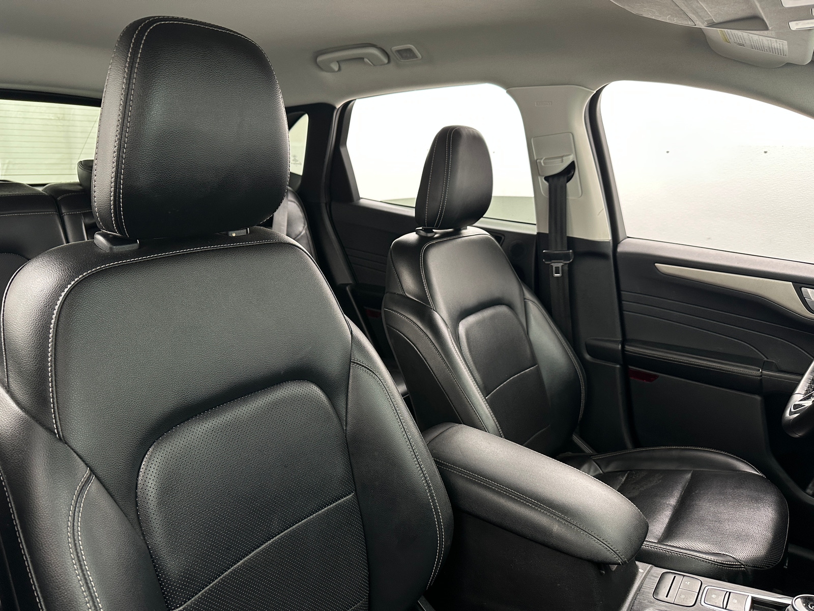 Thumbnail: 2022 Ford Escape - 2