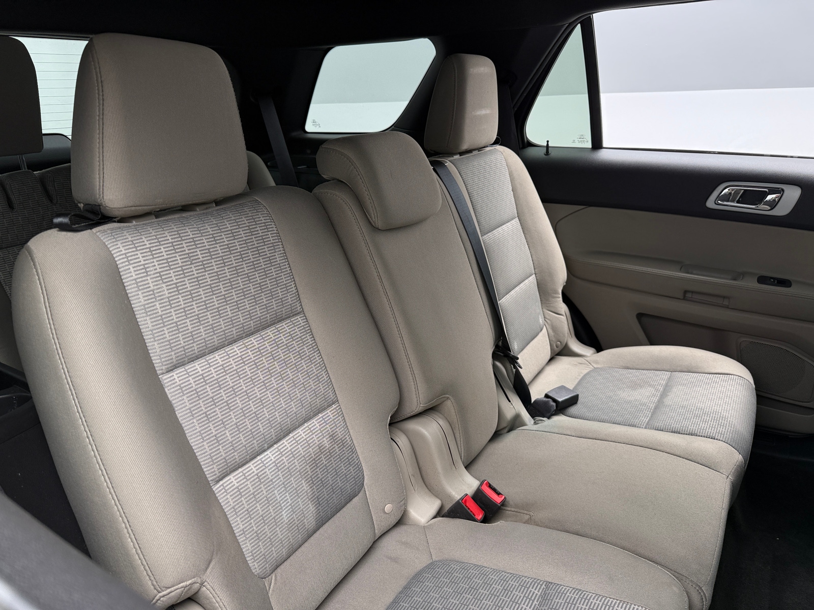 Thumbnail: 2015 Ford Explorer - 5