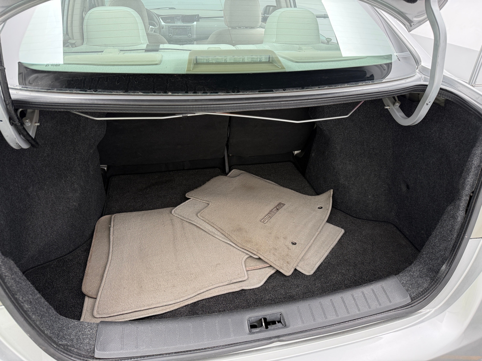 Thumbnail: 2013 Nissan Sentra - 7