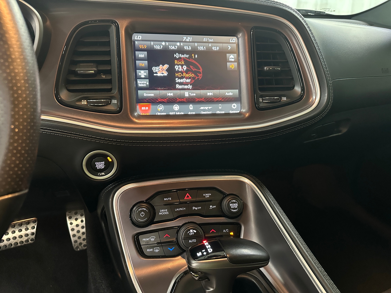 Thumbnail: 2022 Dodge Challenger - 4