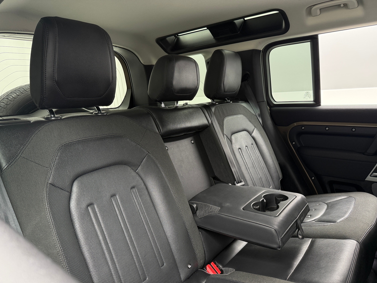 Thumbnail: 2020 Land Rover Defender - 5