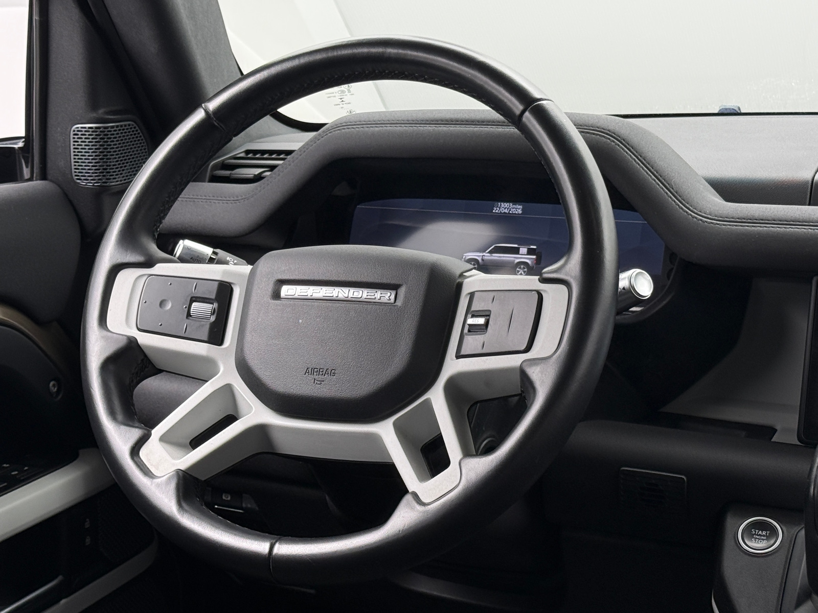 Thumbnail: 2020 Land Rover Defender - 4