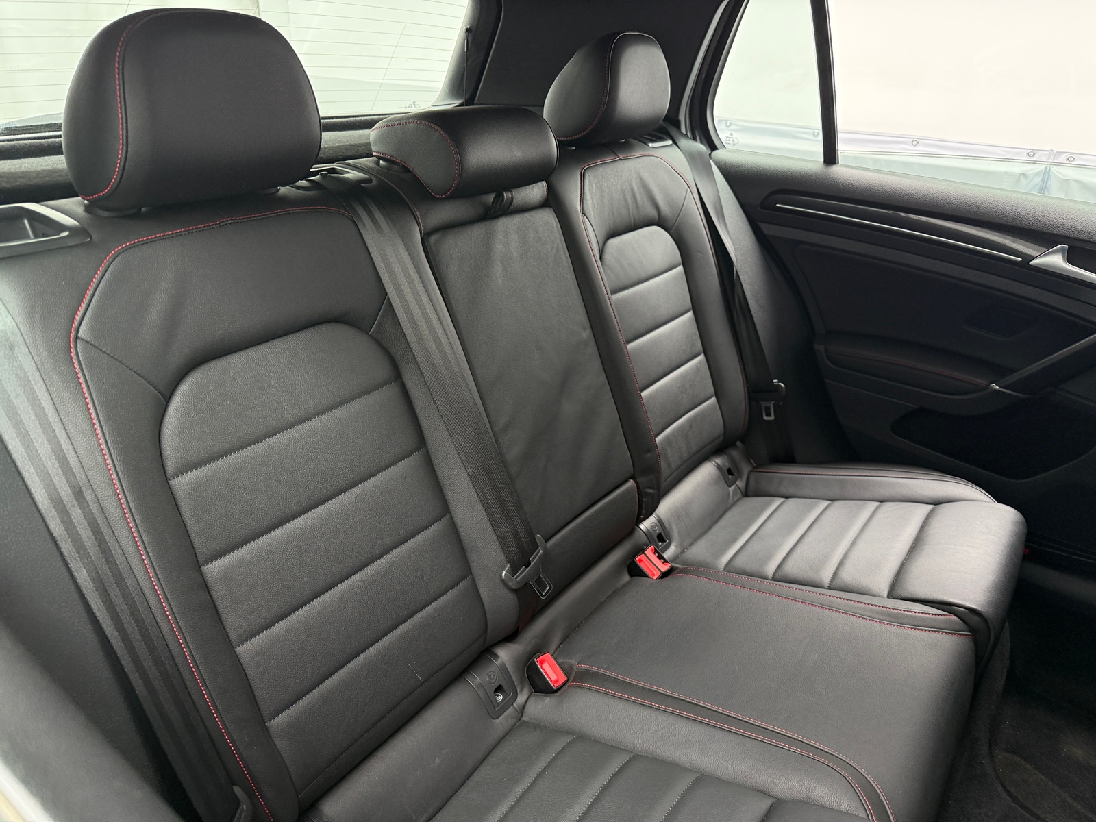 Thumbnail: 2017 Volkswagen Golf - 5