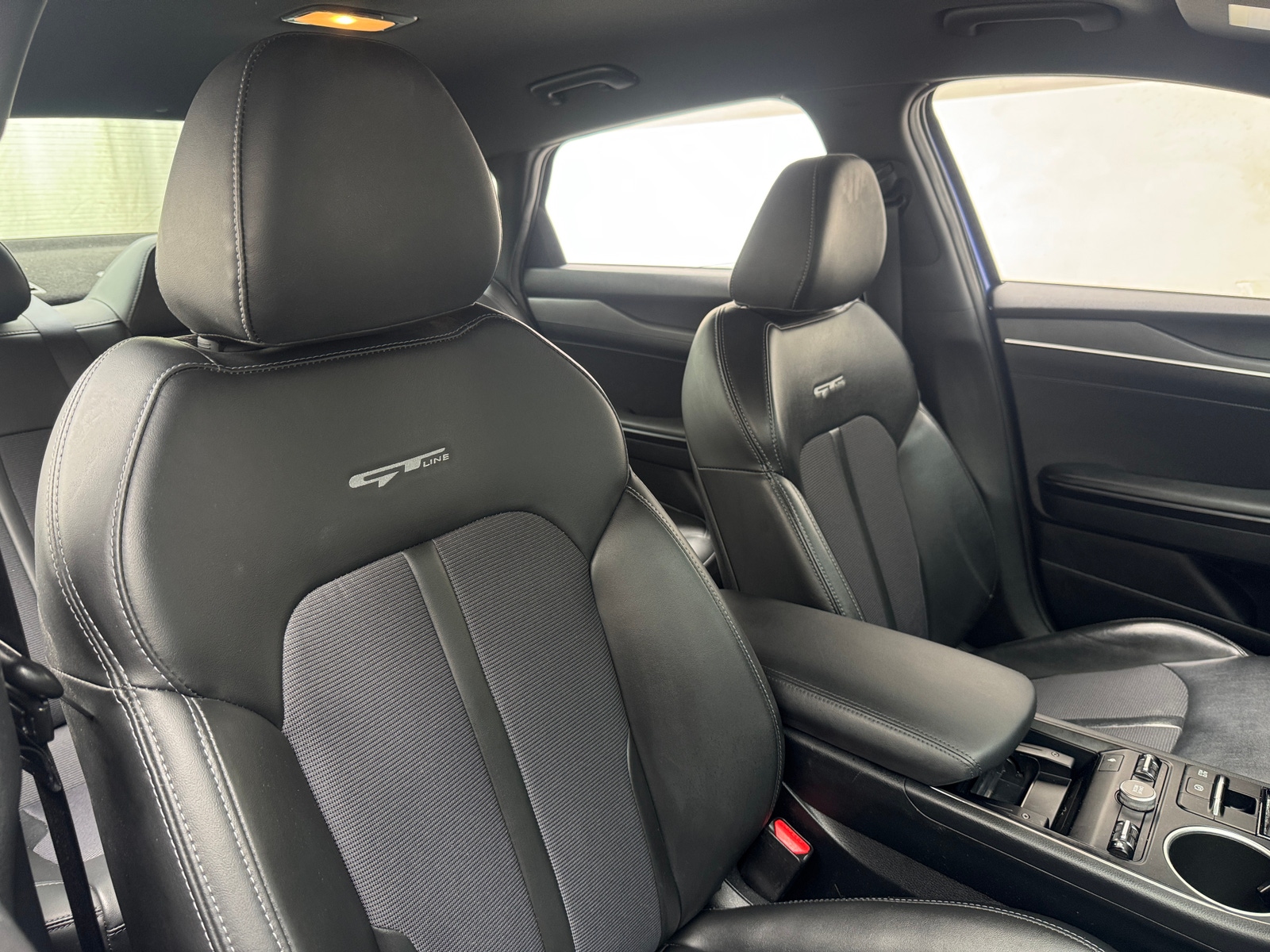 Thumbnail: 2022 Kia K5 - 2