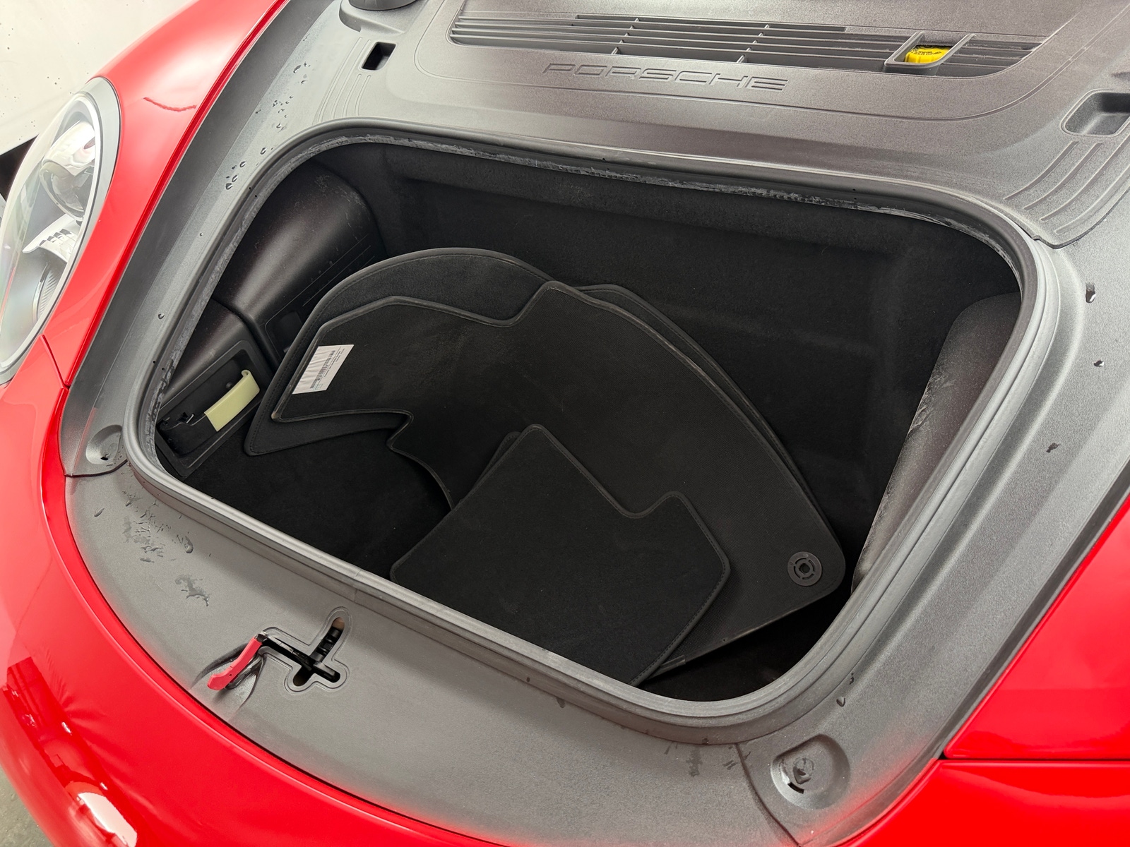 Thumbnail: 2013 Porsche 911 - 4