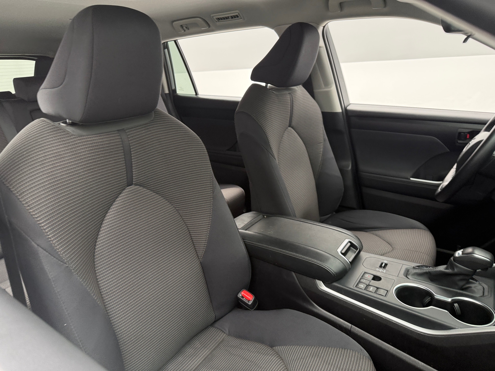 Thumbnail: 2025 Toyota Highlander - 2