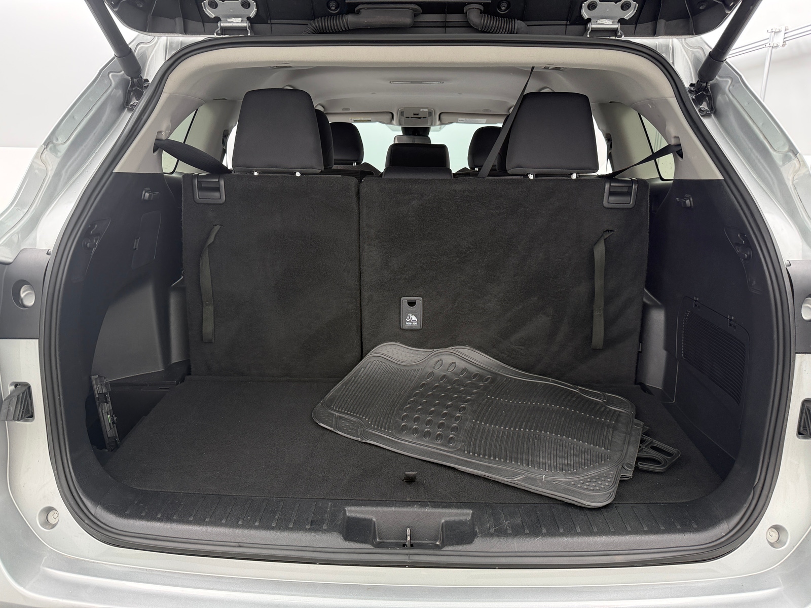 Thumbnail: 2025 Toyota Highlander - 7