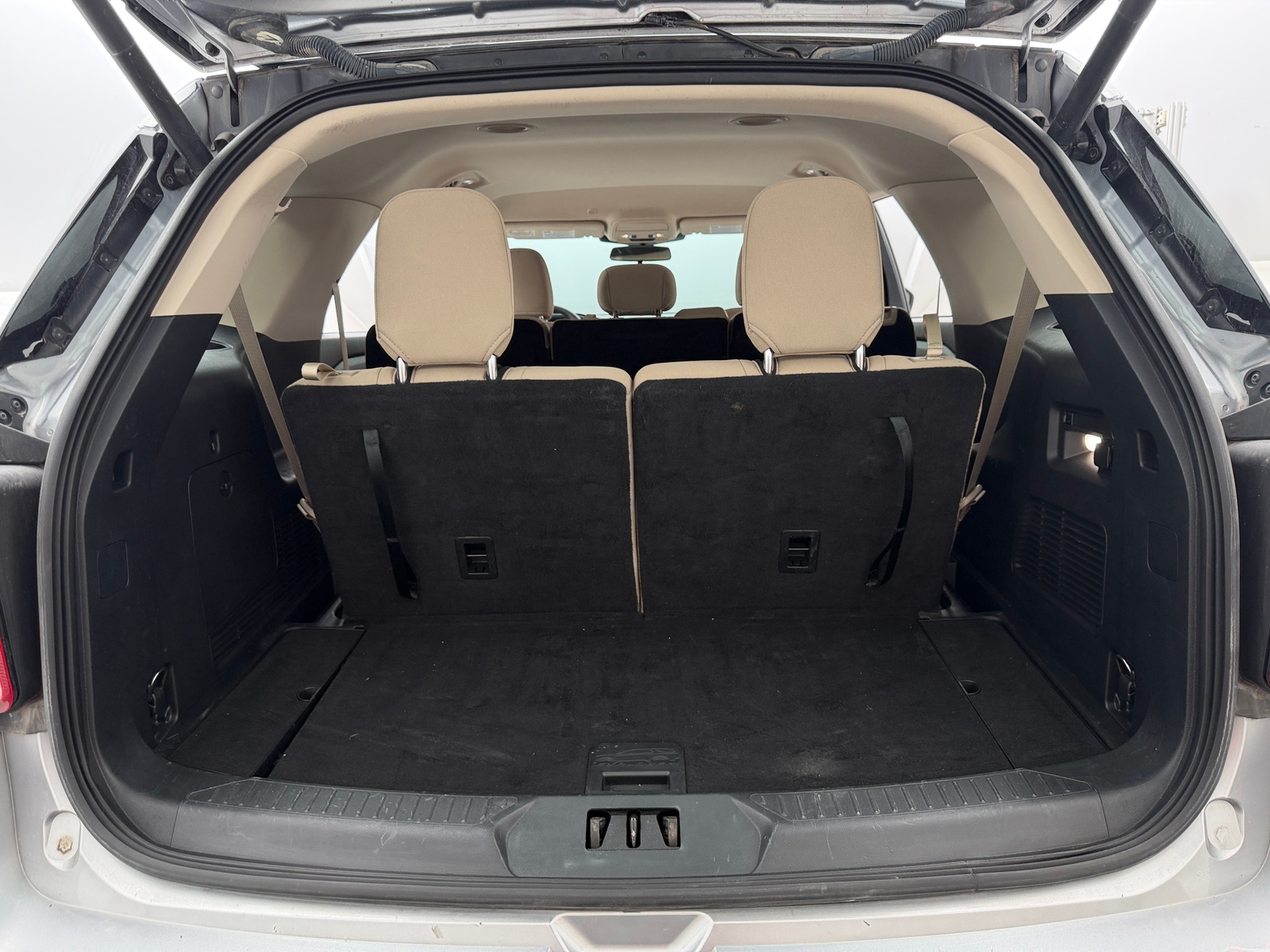 Thumbnail: 2022 Ford Explorer - 7