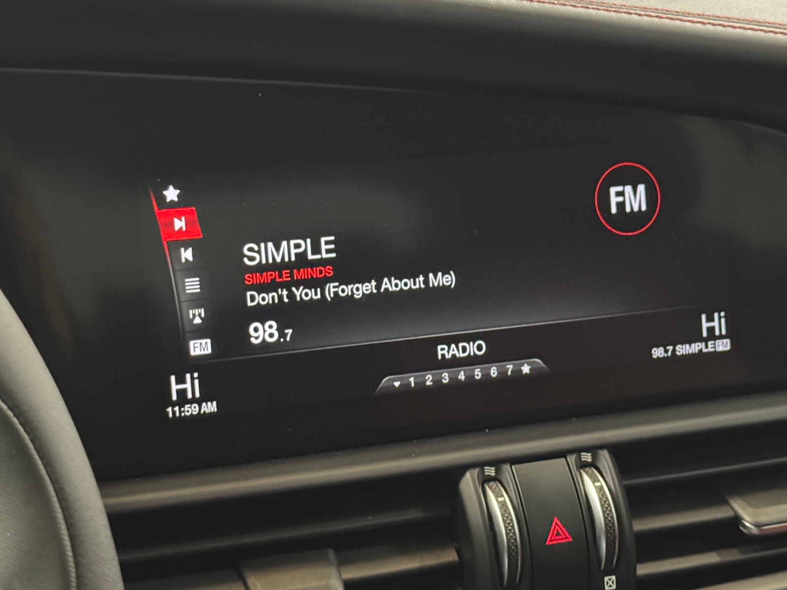 Thumbnail: 2019 Alfa Romeo Giulia - 3