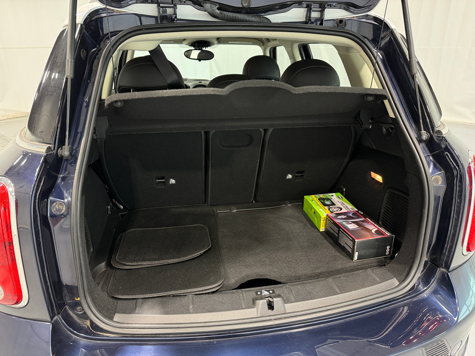 Thumbnail: 2014 MINI Cooper Countryman - 6