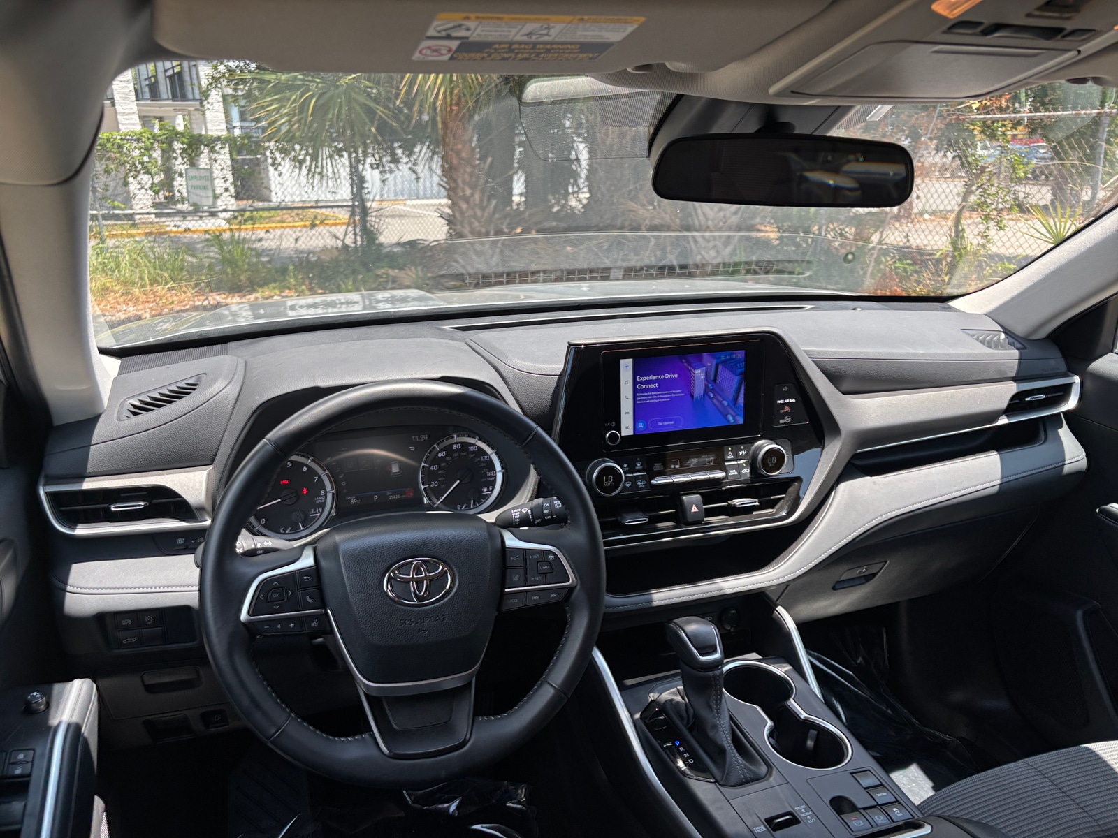 Thumbnail: 2025 Toyota Highlander - 3