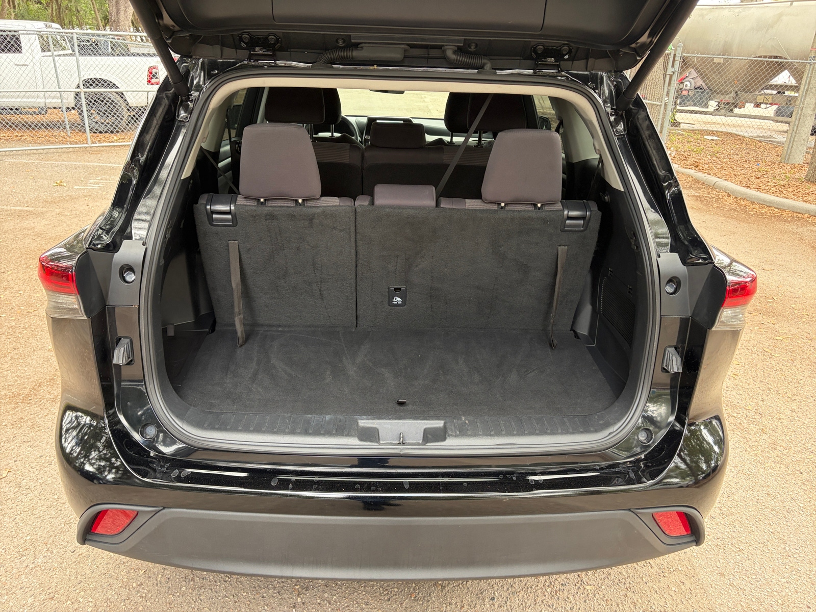 Thumbnail: 2025 Toyota Highlander - 6