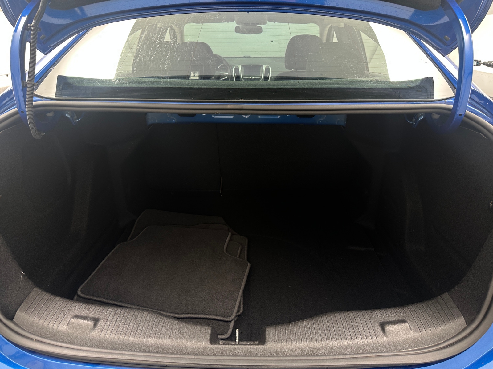 Thumbnail: 2018 Chevrolet Cruze - 7