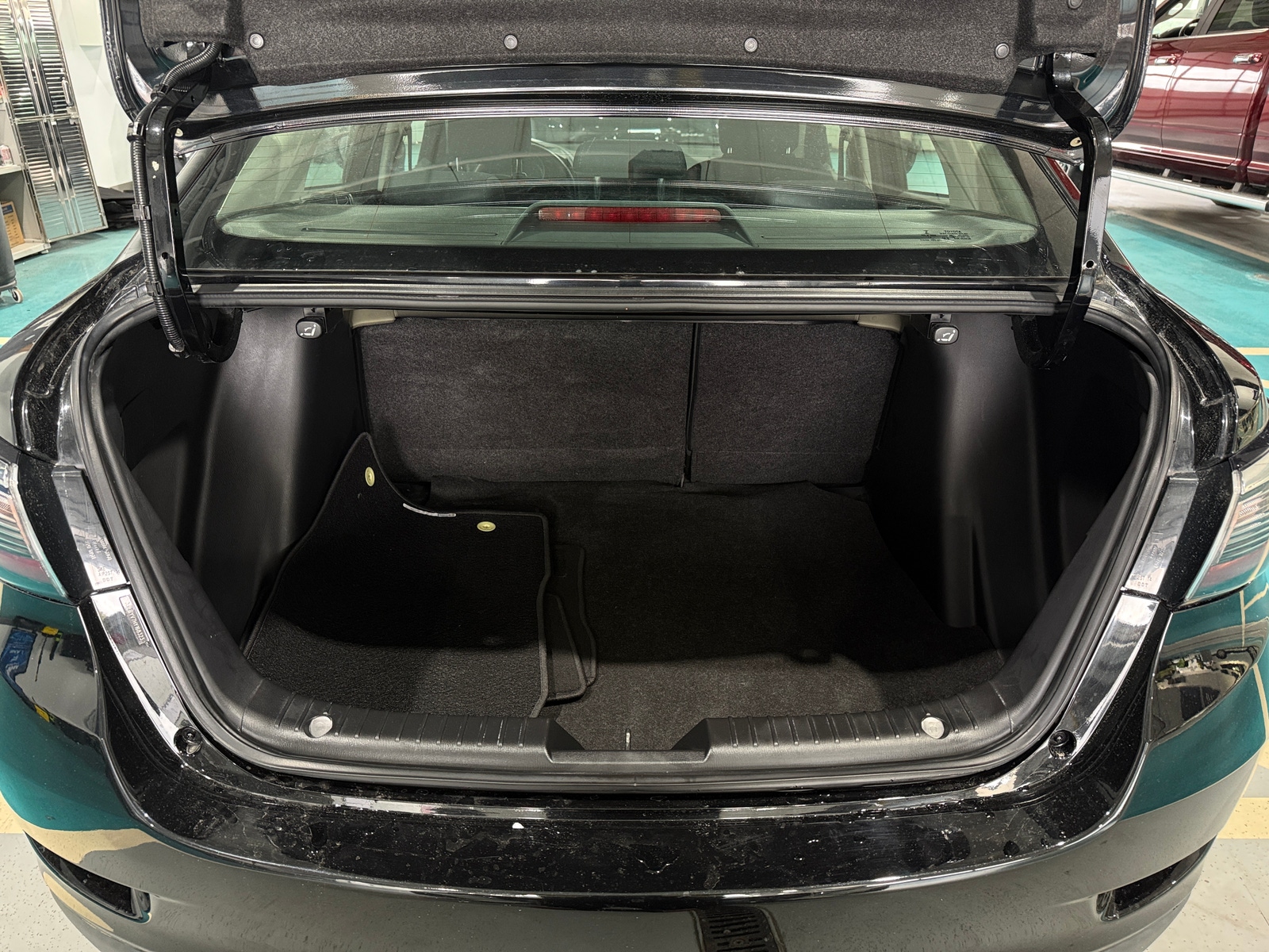 Thumbnail: 2017 Toyota Yaris iA - 7