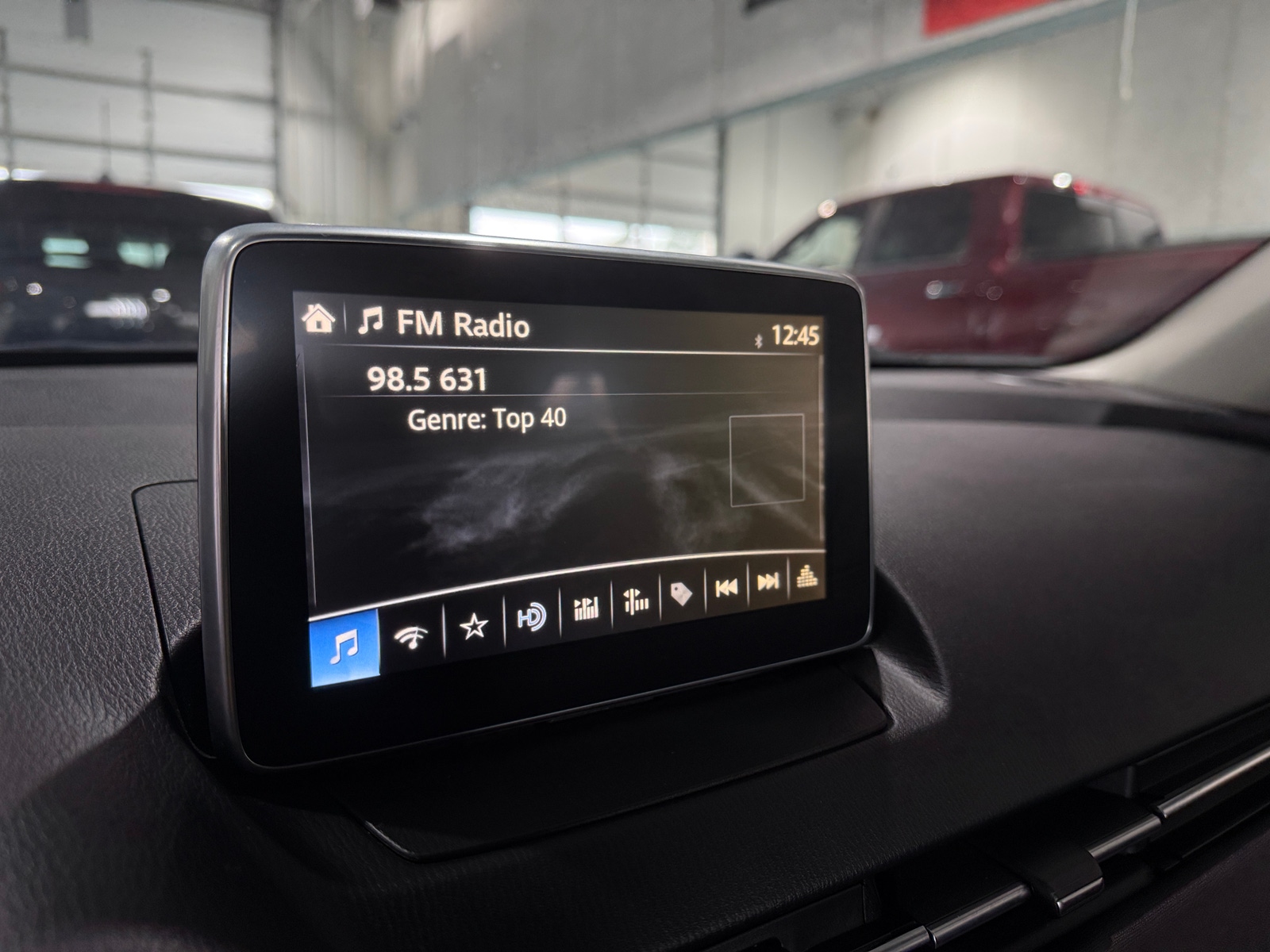 Thumbnail: 2017 Toyota Yaris iA - 4