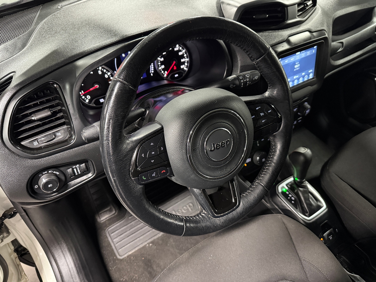 Thumbnail: 2020 Jeep Renegade - 5