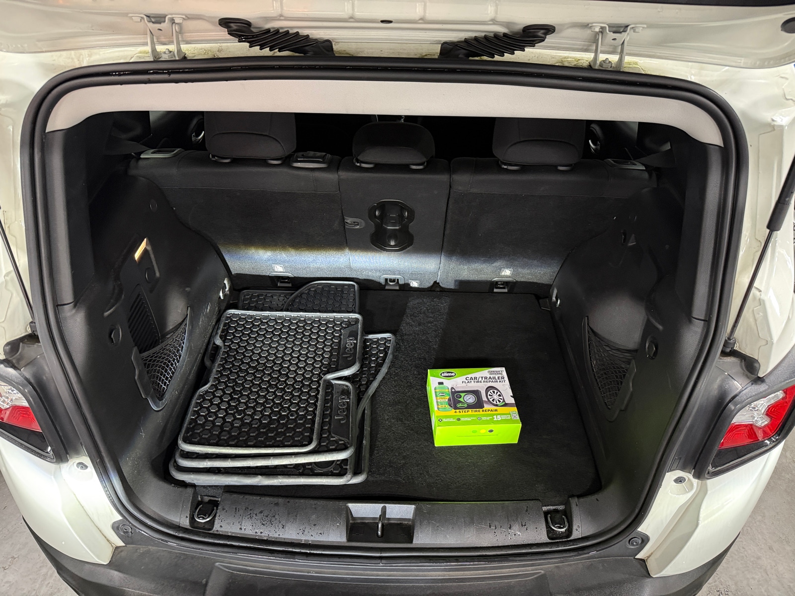 Thumbnail: 2020 Jeep Renegade - 7