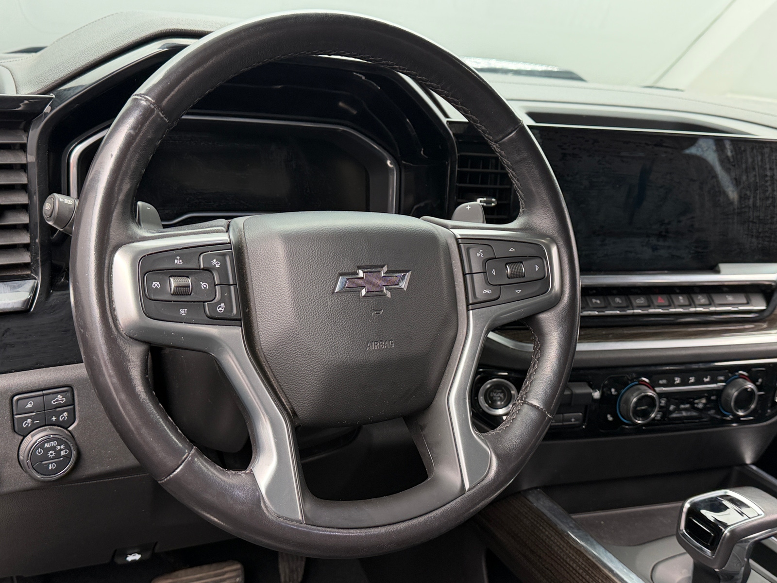 Thumbnail: 2022 Chevrolet Silverado 1500 - 5