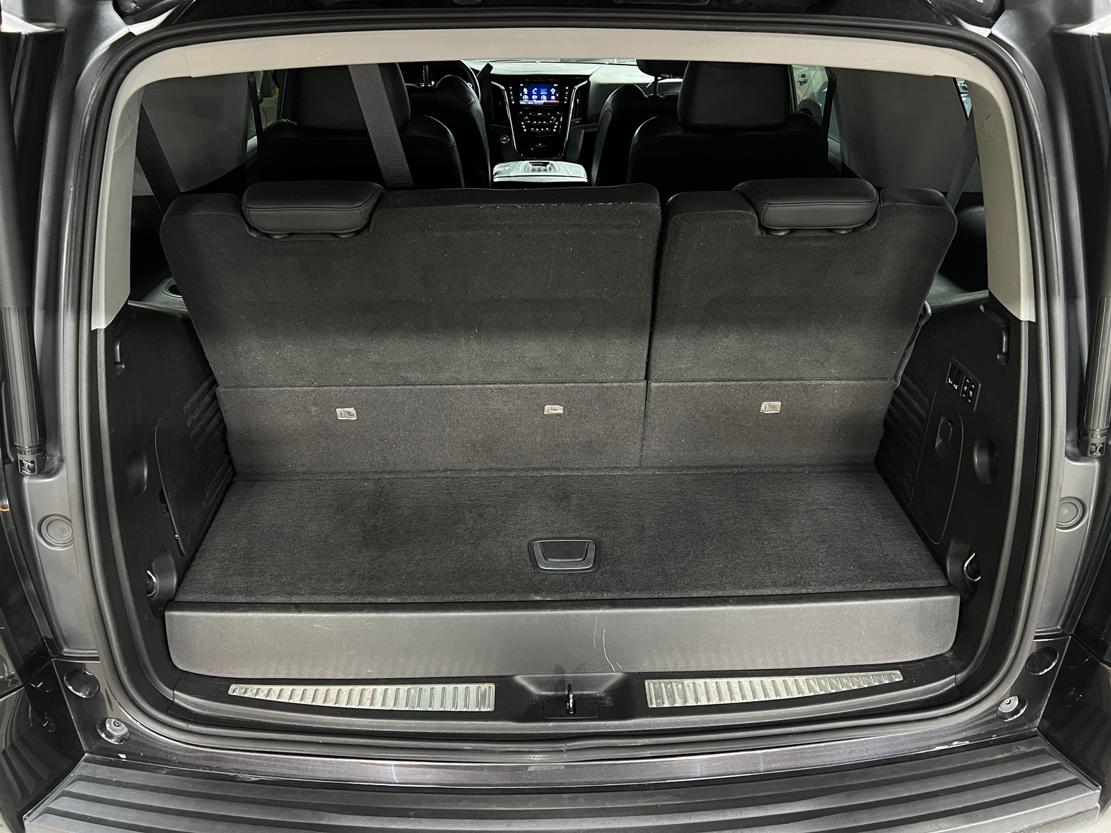 Thumbnail: 2017 Cadillac Escalade - 6