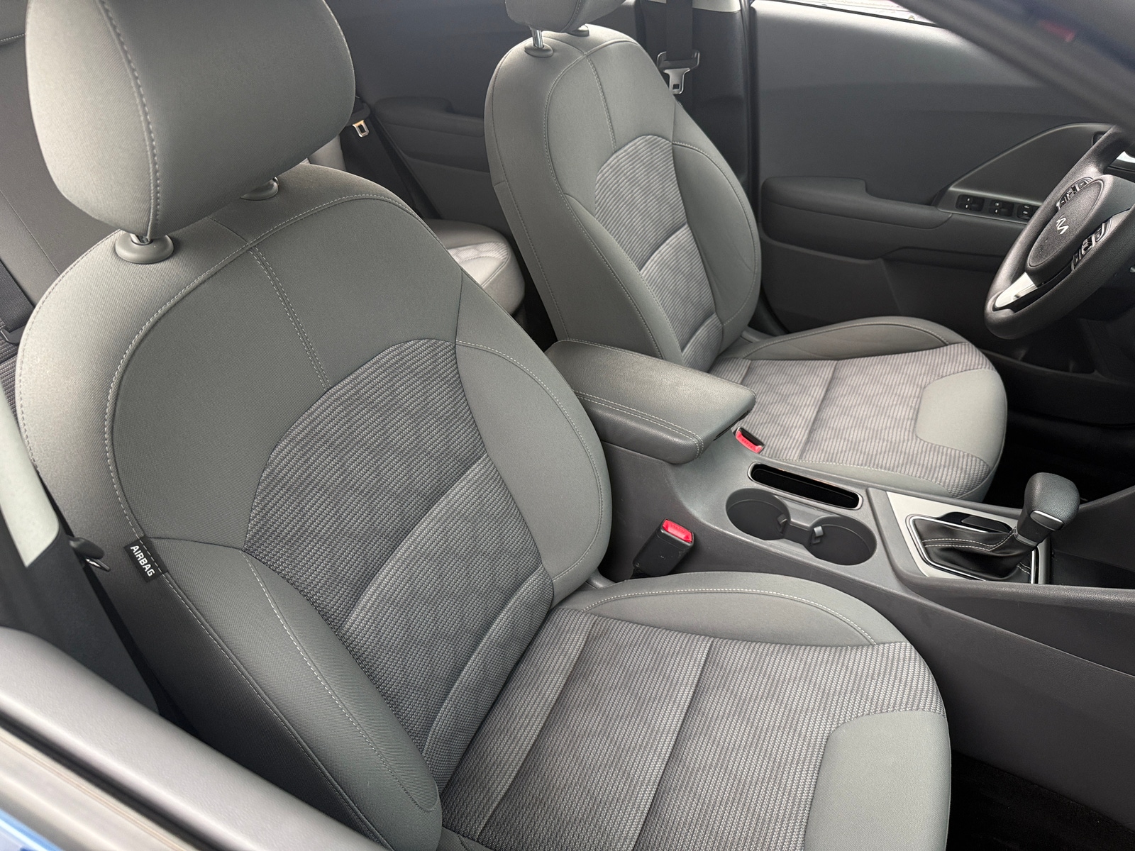 Thumbnail: 2022 Kia Niro - 2