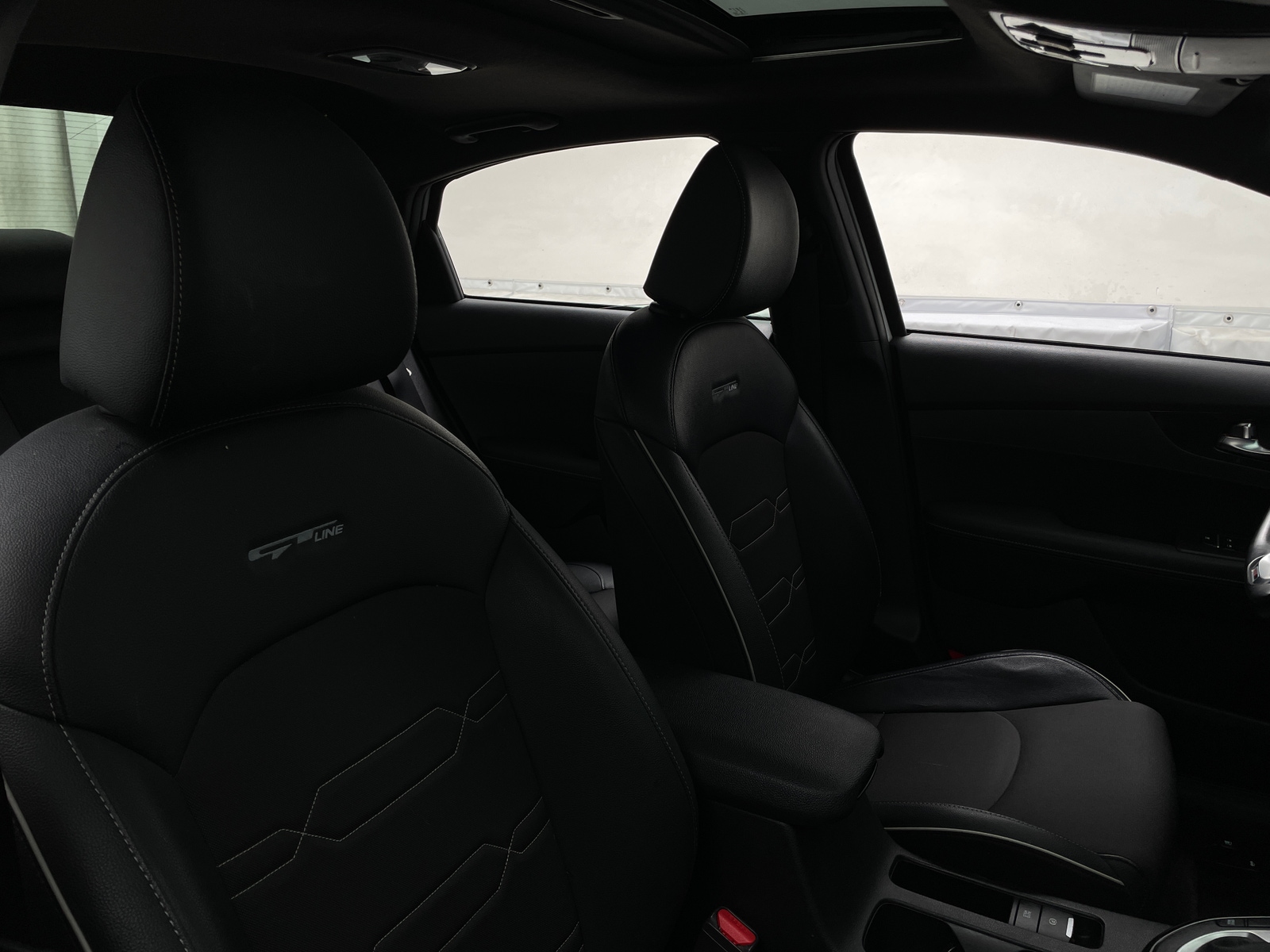 Thumbnail: 2022 Kia Forte - 2