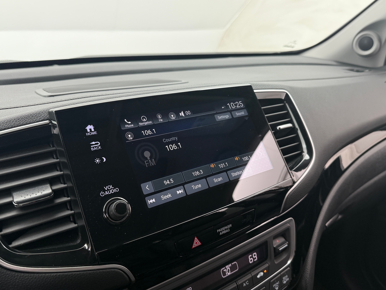 Thumbnail: 2019 Honda Pilot - 3
