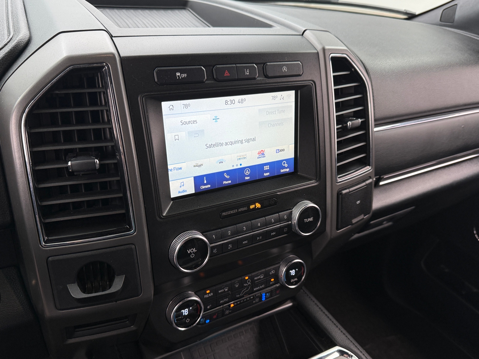 Thumbnail: 2020 Ford Expedition - 3