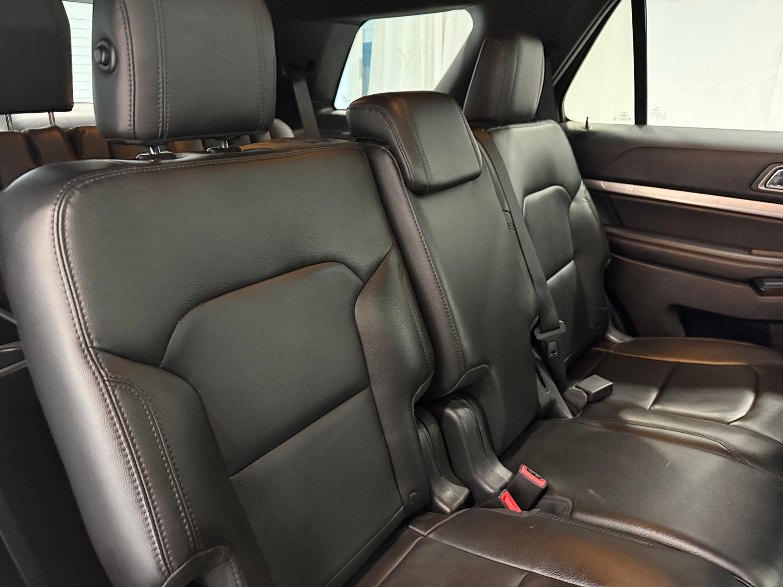Thumbnail: 2018 Ford Explorer - 5