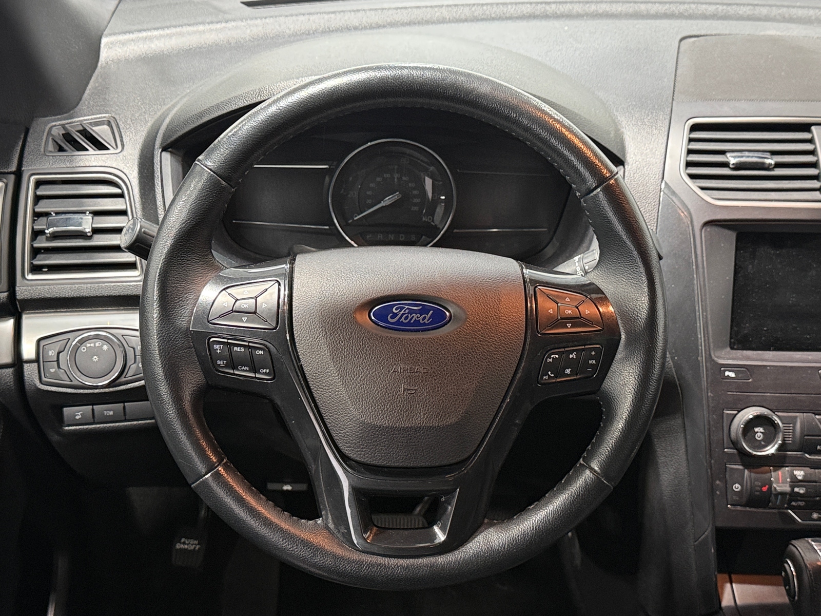 Thumbnail: 2018 Ford Explorer - 4