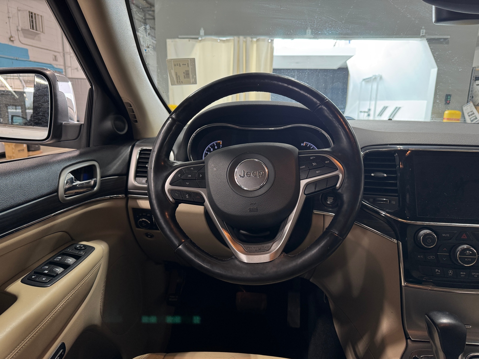 Thumbnail: 2021 Jeep Grand Cherokee - 4