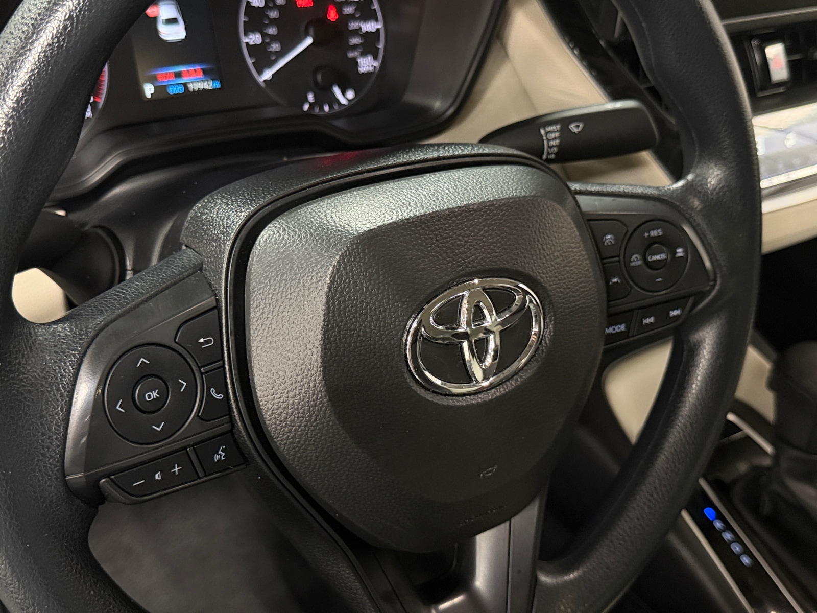 Thumbnail: 2025 Toyota Corolla - 5