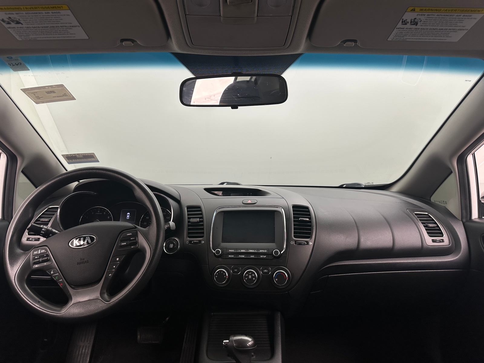 Thumbnail: 2017 Kia Forte - 3