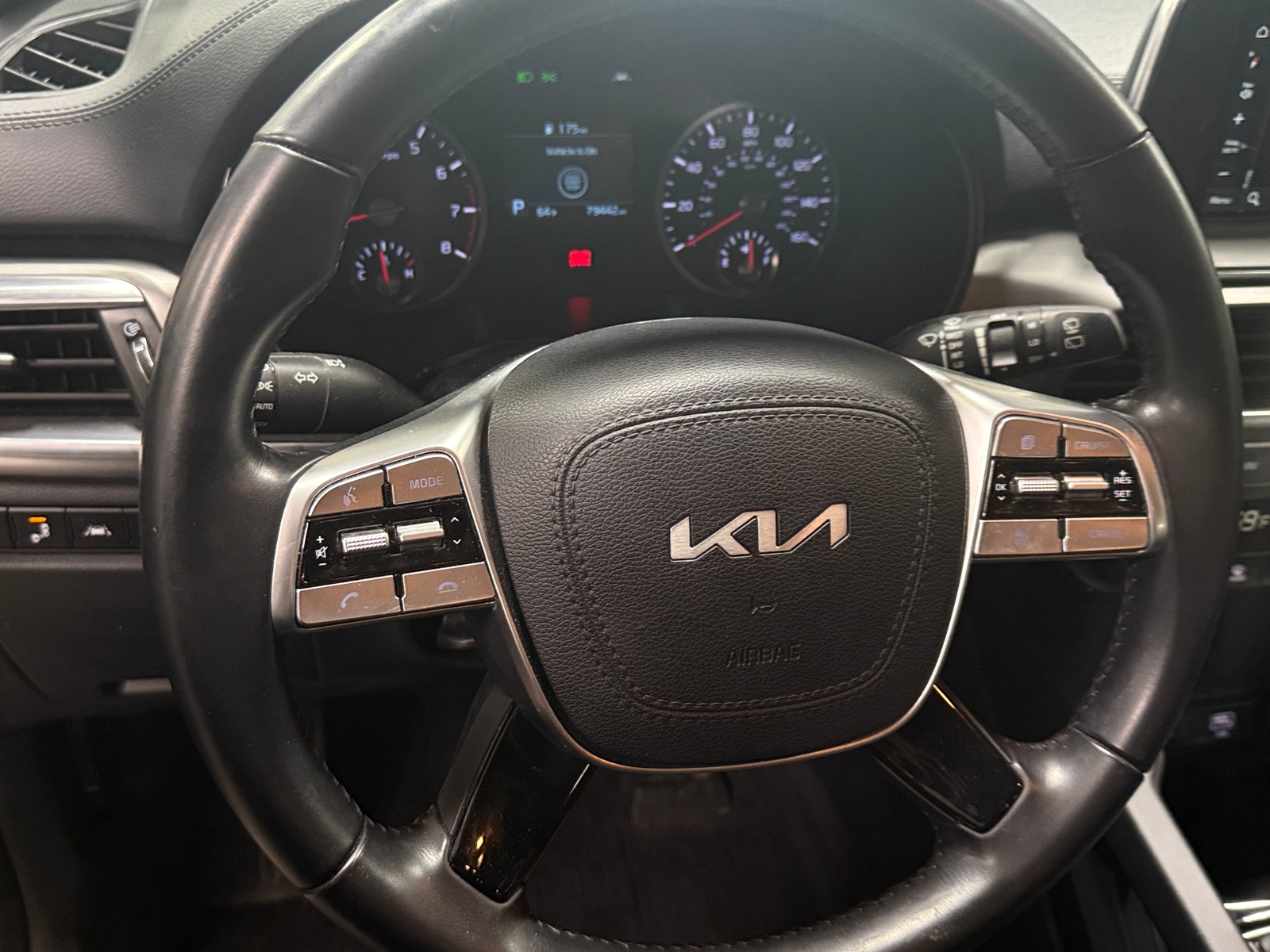 Thumbnail: 2022 Kia Telluride - 4